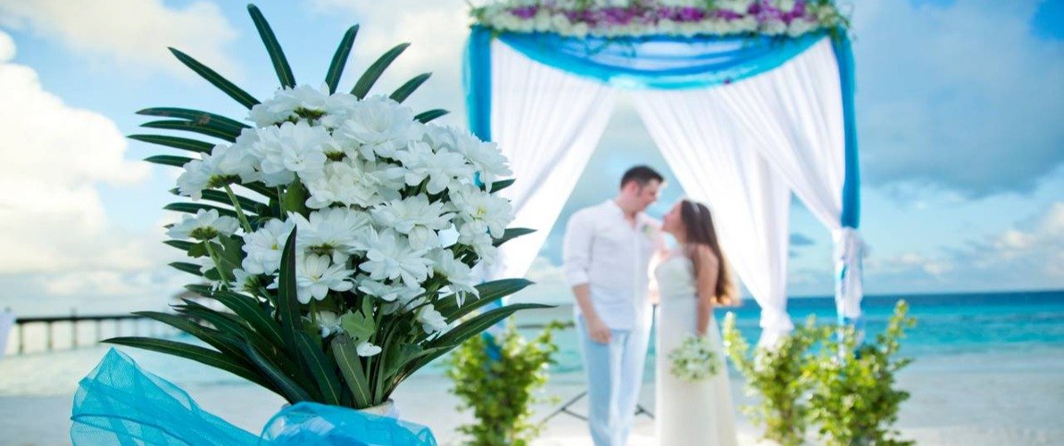 Wedding photo shoots at Reethi Beach Resort, Maldives