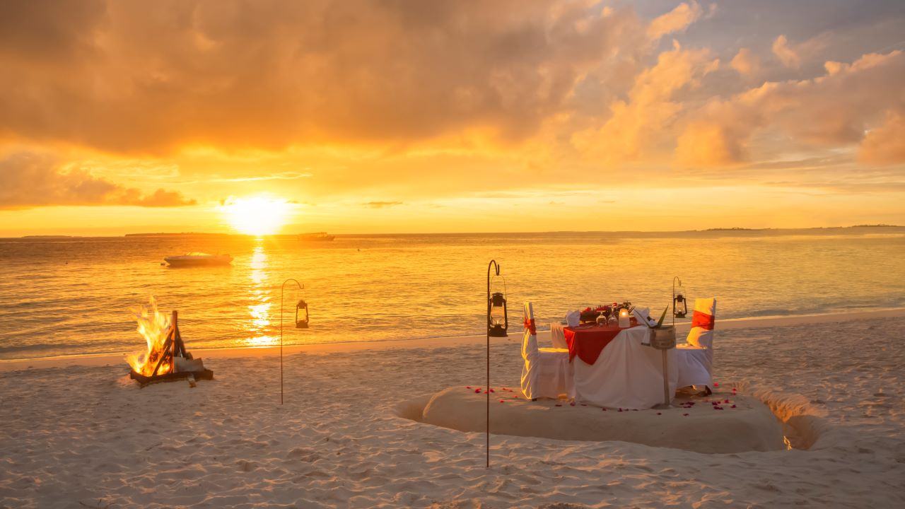 DESTINATION DINING - Reethi Beach Resort