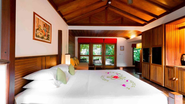 Reethi Sunrise villa with ocean view at Reethi Resort